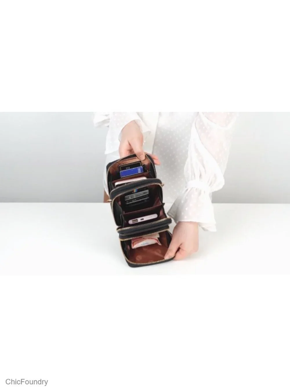 Small Crossbody Phone Purse with 6 Card Slots, Multi-Pocket Zipper, Soft